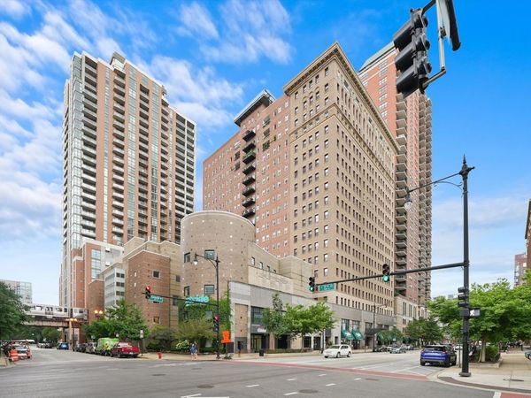 40 E 9TH Street , Unit 710, Chicago, IL 60605
