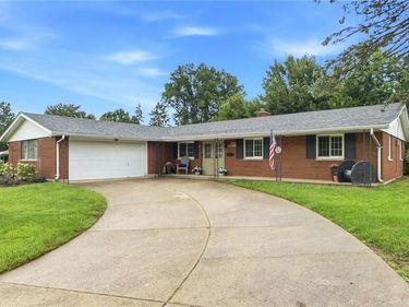 555 Adrian Court, Fairborn, OH 45324