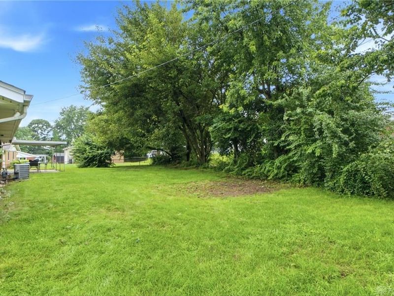 555 Adrian Court, Fairborn, OH 45324 Photo 40
