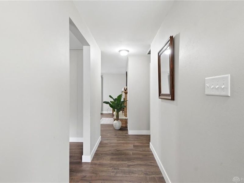 555 Adrian Court, Fairborn, OH 45324 Photo 7