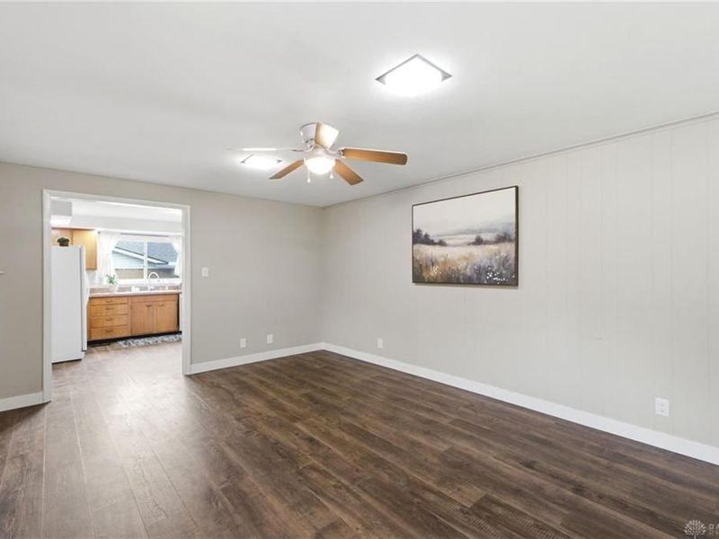 555 Adrian Court, Fairborn, OH 45324 Photo 9