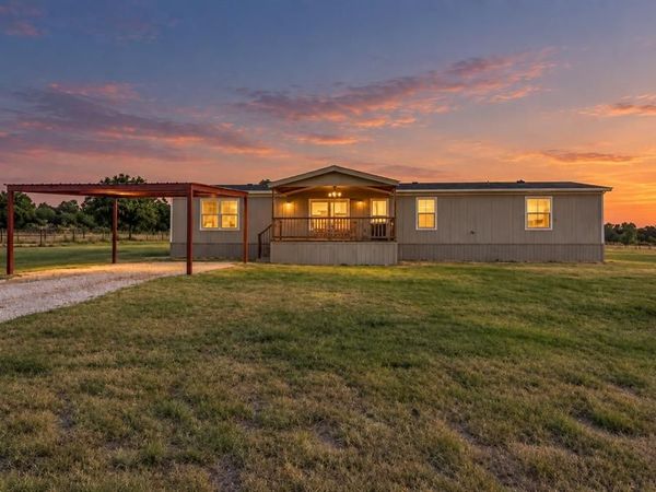 268 Deer Valley Lane, Poolville, TX 76487