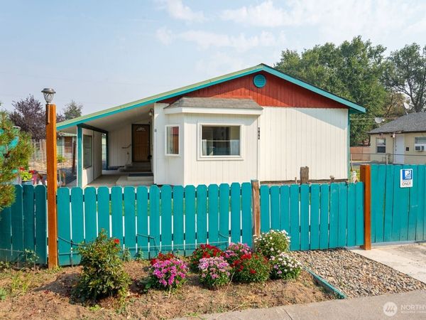 322 3rd Avenue SE, Soap Lake, WA 98851