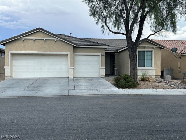5832 Vista Luna Street , North Las Vegas, NV 89031