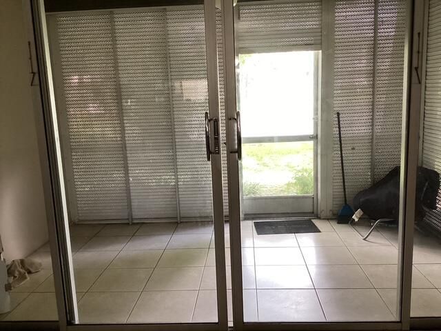 9325 Lagoon Place, Unit 107, Davie, FL 33324 Photo