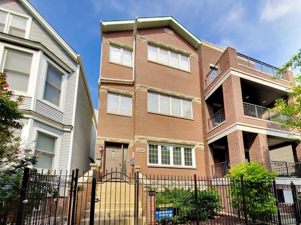 3250 N Damen Avenue, Unit 2, Chicago, IL 60618