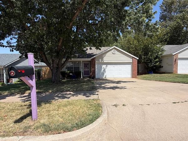 1117 Cedarcrest Street, Norman, OK 73071