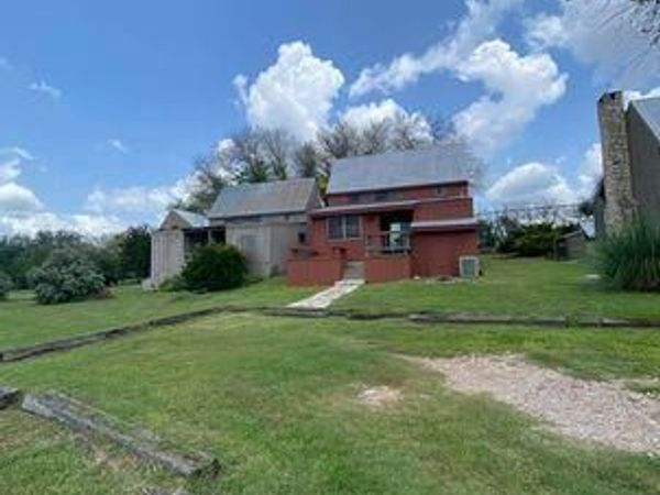 114 Topspin DR, Spicewood, TX 78669
