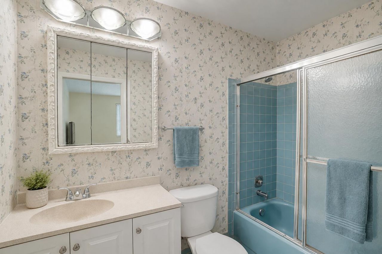 5780 Fernley Drive W, Unit 144, West Palm Beach, FL 33415 Photo