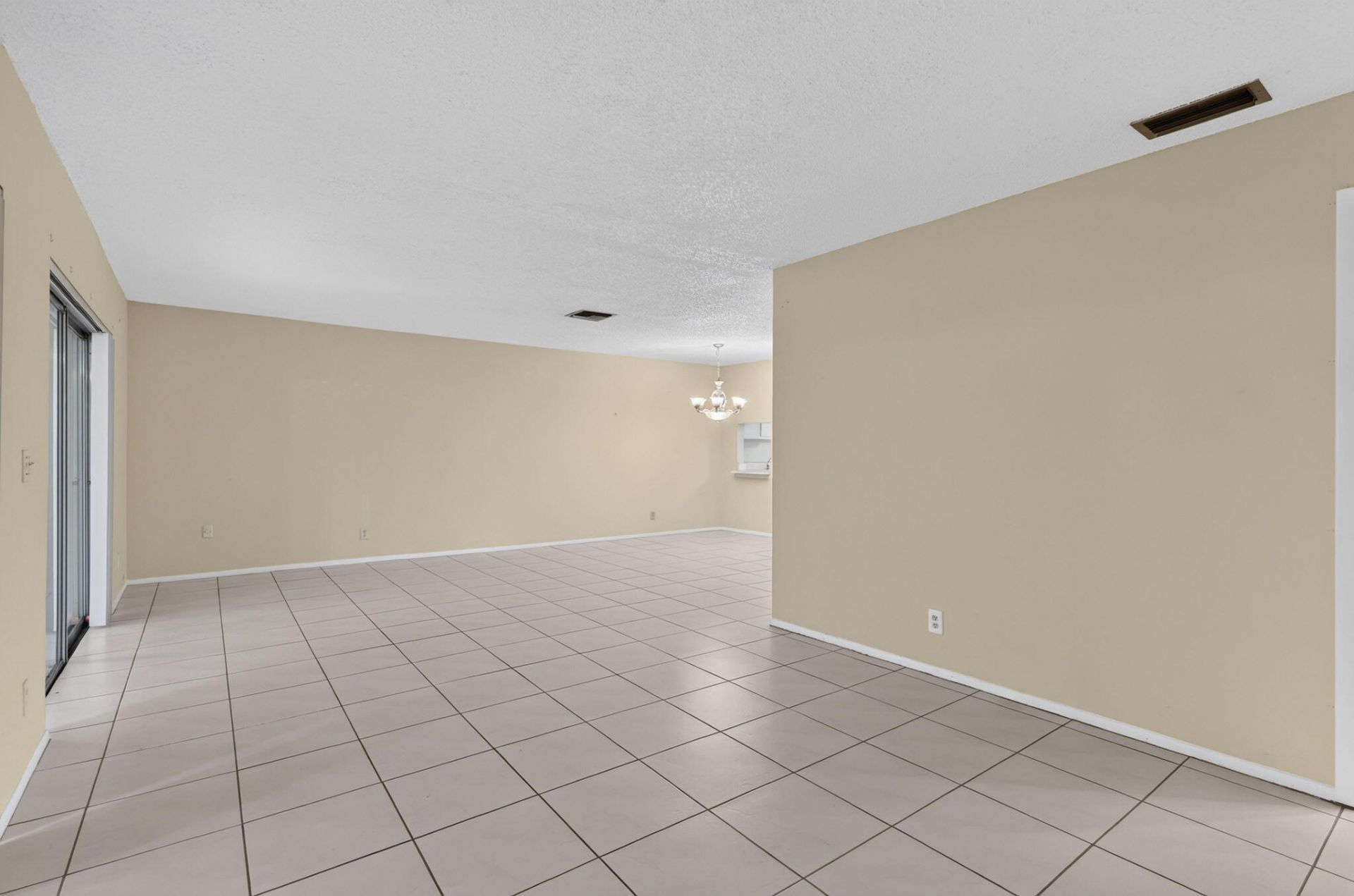 5780 Fernley Drive W, Unit 144, West Palm Beach, FL 33415 Photo