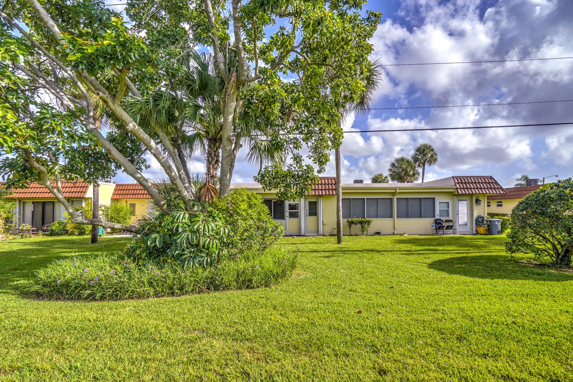 5780 Fernley Drive W, Unit 144, West Palm Beach, FL 33415 Photo