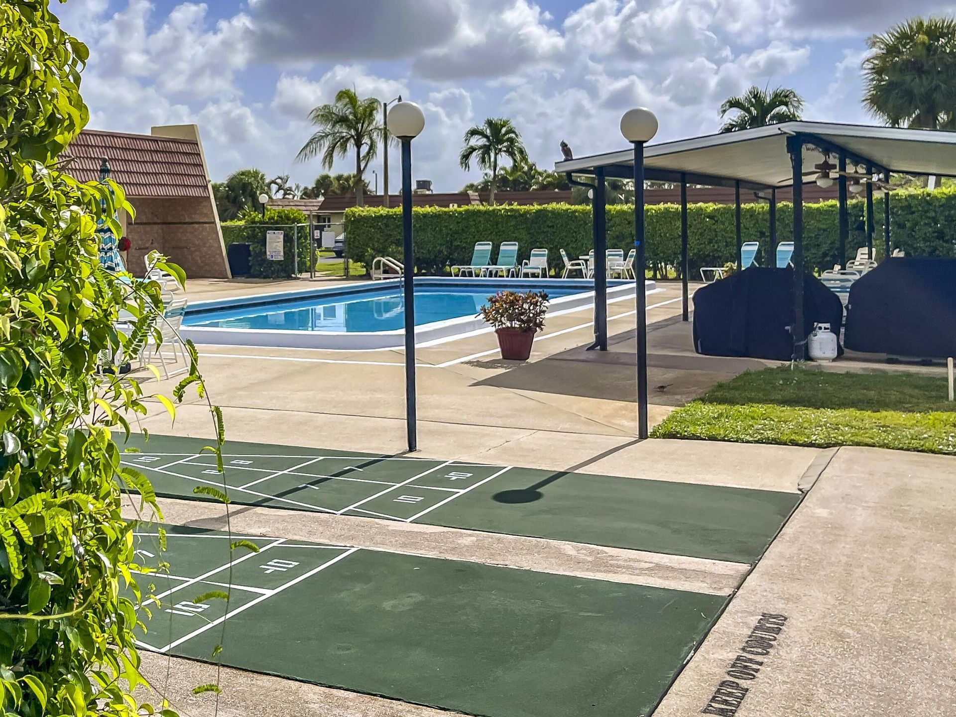5780 Fernley Drive W, Unit 144, West Palm Beach, FL 33415 Photo
