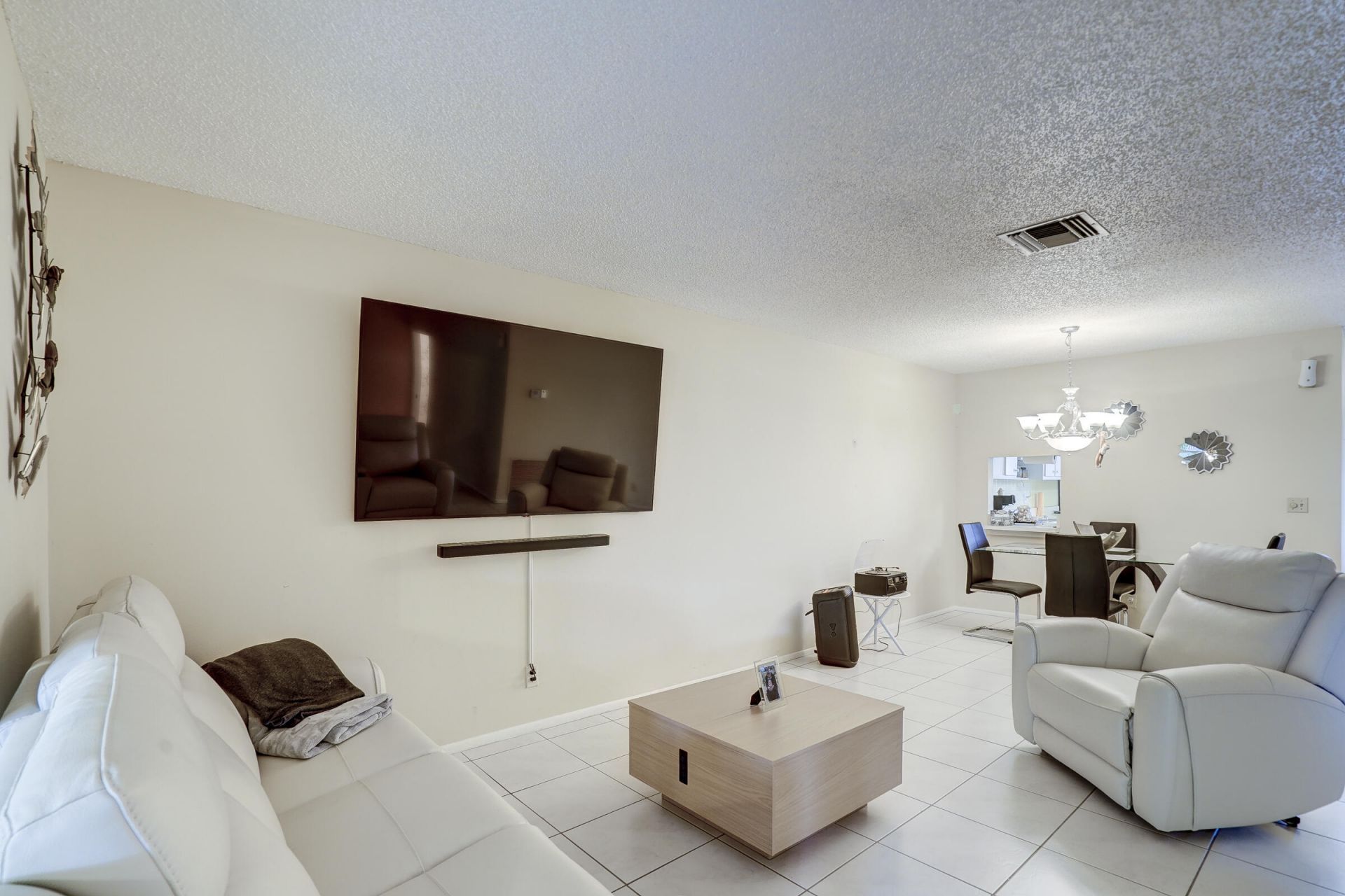 5780 Fernley Drive W, Unit 144, West Palm Beach, FL 33415 Photo