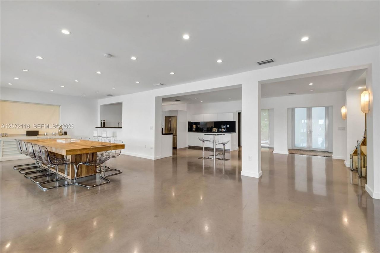 1741 Cleveland Rd , Miami Beach, FL 33141 Photo