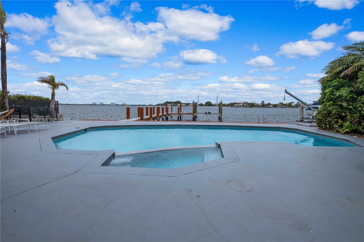1741 Cleveland Rd , Miami Beach, FL 33141 Photo