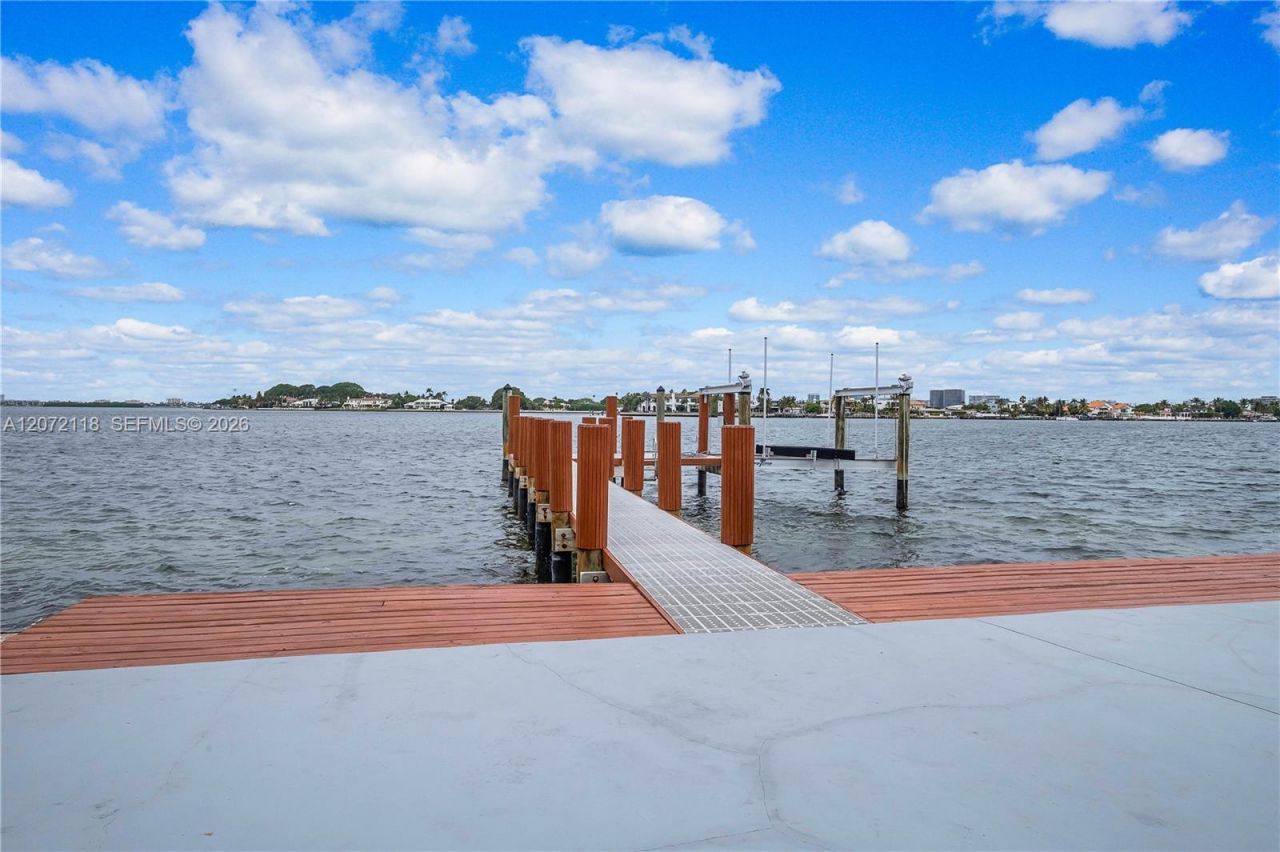 1741 Cleveland Rd , Miami Beach, FL 33141 Photo
