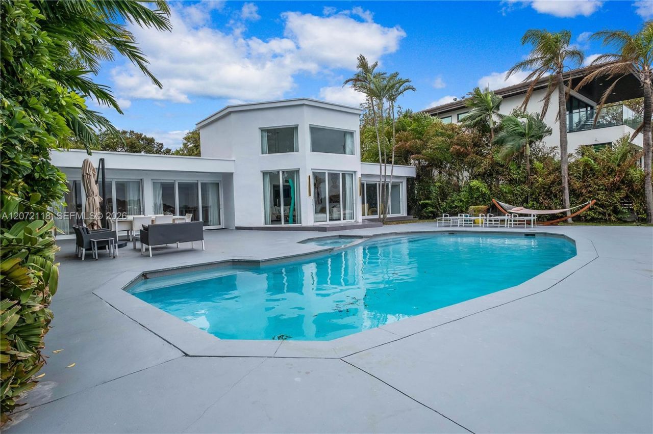1741 Cleveland Rd , Miami Beach, FL 33141 Photo