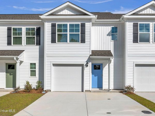 123 S Grassland Road , Surf City, NC 28445