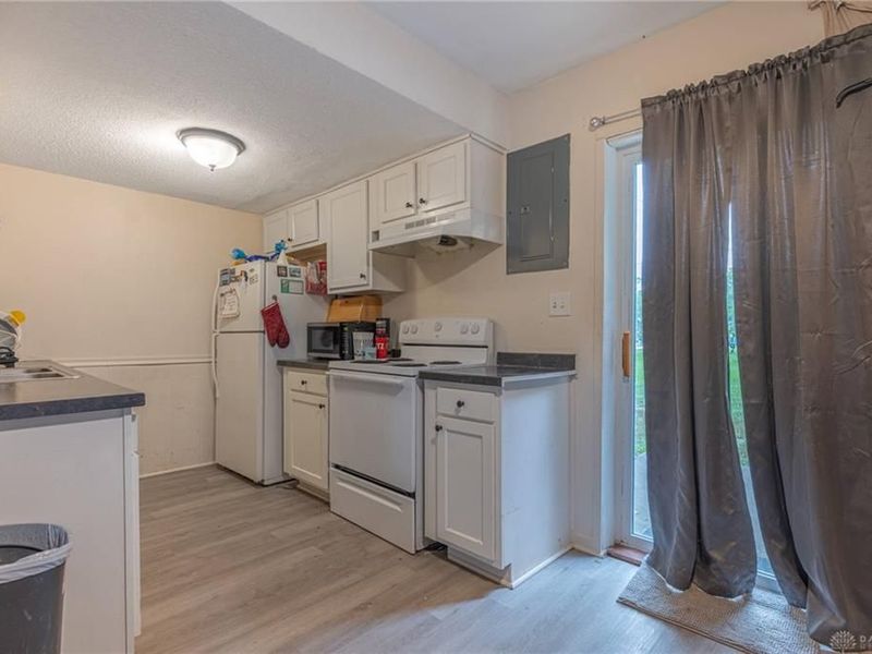 623-625 W Funderburg Road, Fairborn, OH 45324 Photo 23