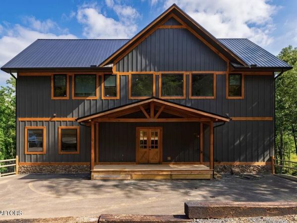1950 Spurling Rd, Sevierville, TN 37862