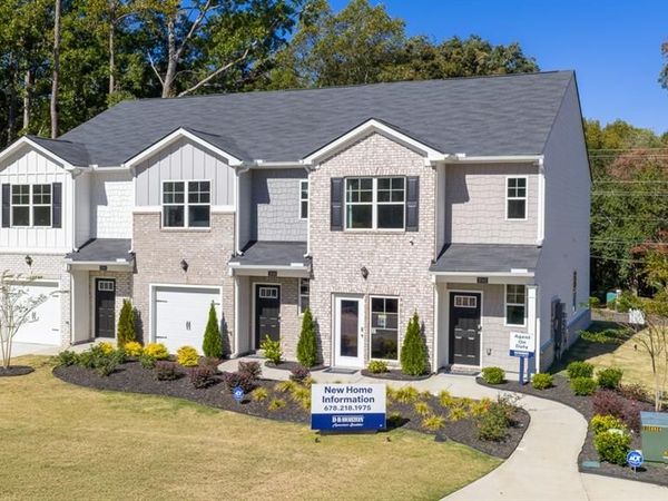 2260 Moss Hill Rd , Stone Mountain, GA 30088