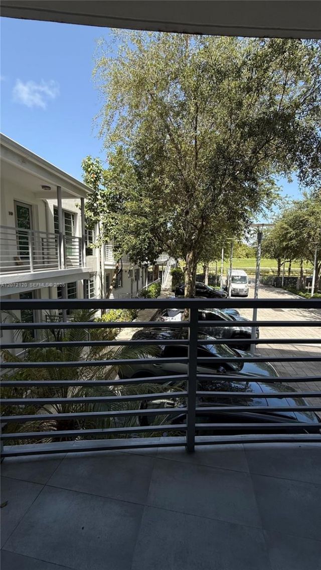 2025 Meridian Ave , Unit 2, Miami Beach, FL 33139 Photo