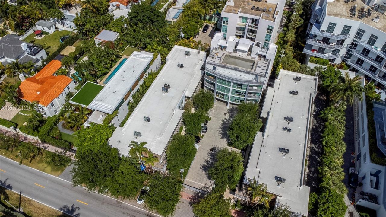 2025 Meridian Ave , Unit 2, Miami Beach, FL 33139 Photo