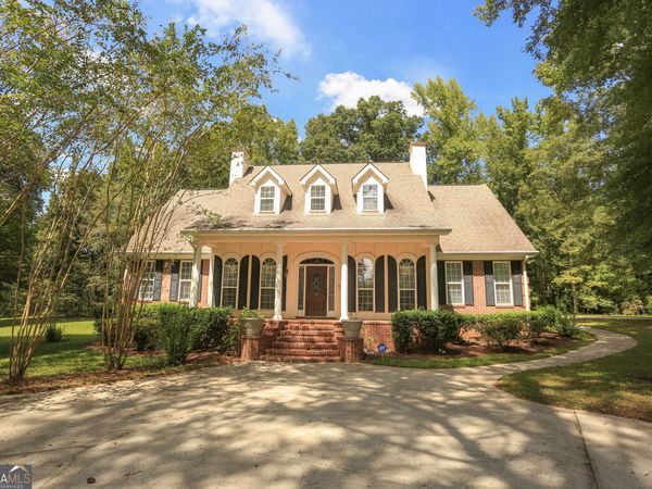 421 Creekside Drive, Gray, GA 31032