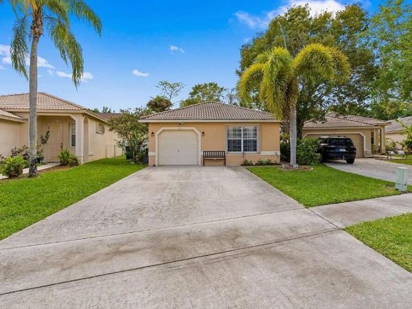 121 Prestige Drive, Royal Palm Beach, FL 33411