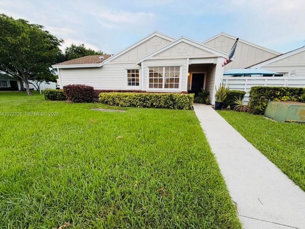 13724 SW 147th Cir Ln , Unit 3-30, Miami, FL 33186