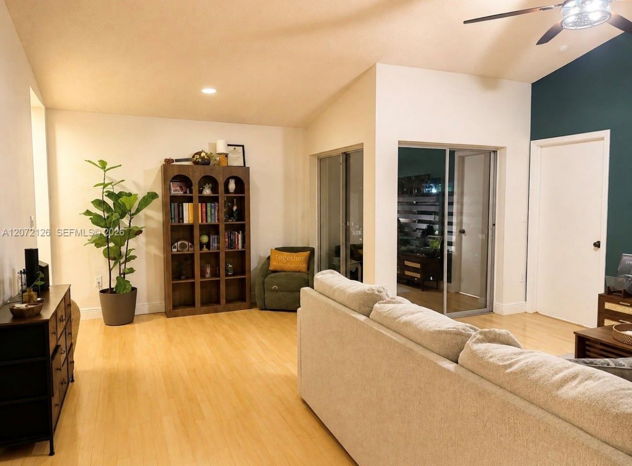 13724 SW 147th Cir Ln, Unit 3-30, Miami, FL 33186 Photo