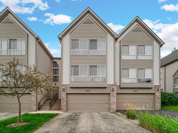 673 E FOUNTAINVIEW Drive , Unit 673, Mundelein, IL 60060