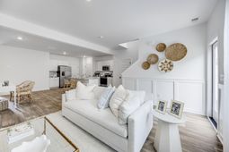 104 Green Thistle Way photo 4