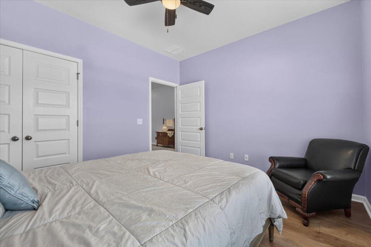 1028 Captain View Court Photo 24