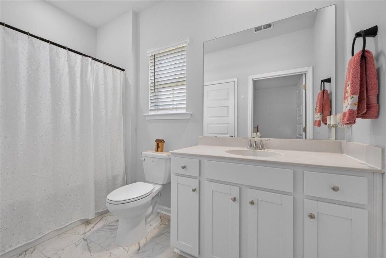 1028 Captain View Court Photo 25