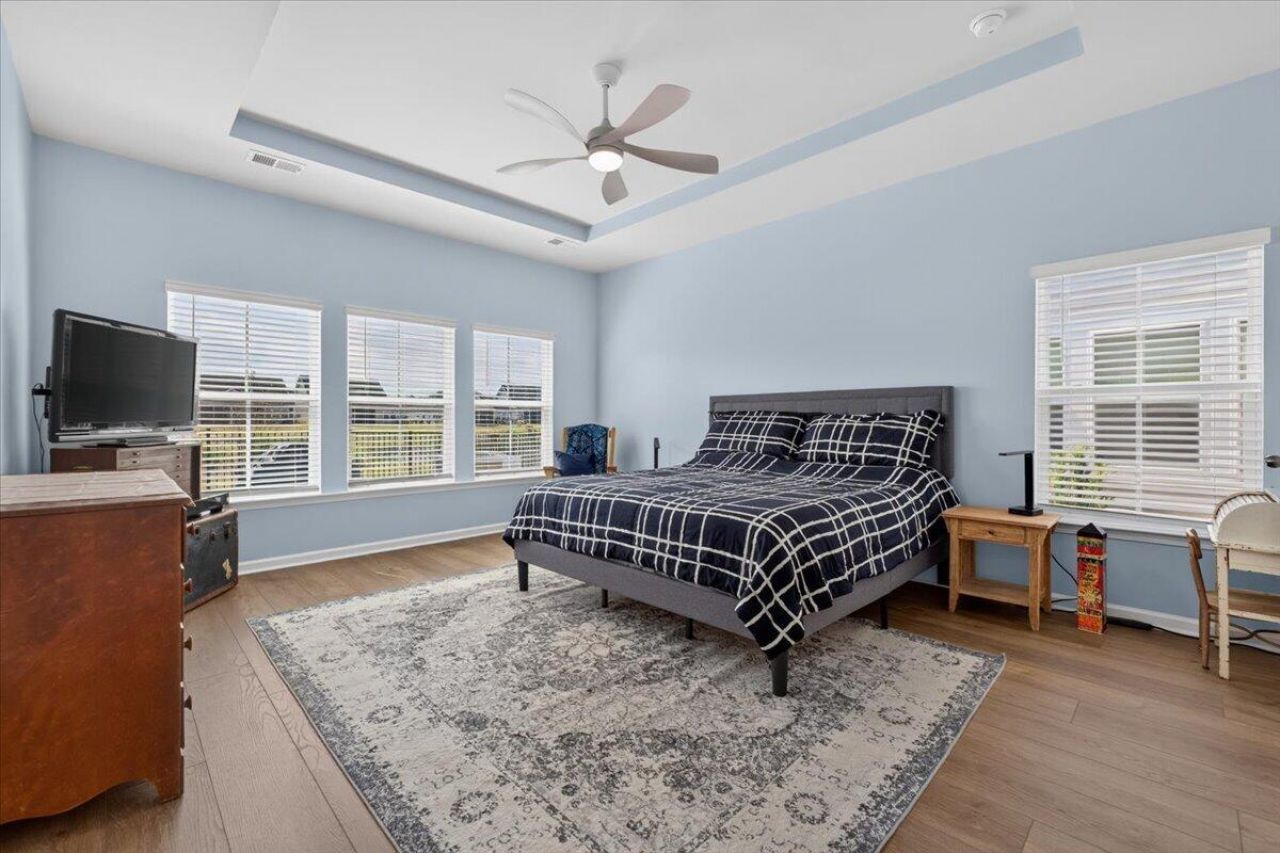 1028 Captain View Court Photo 35