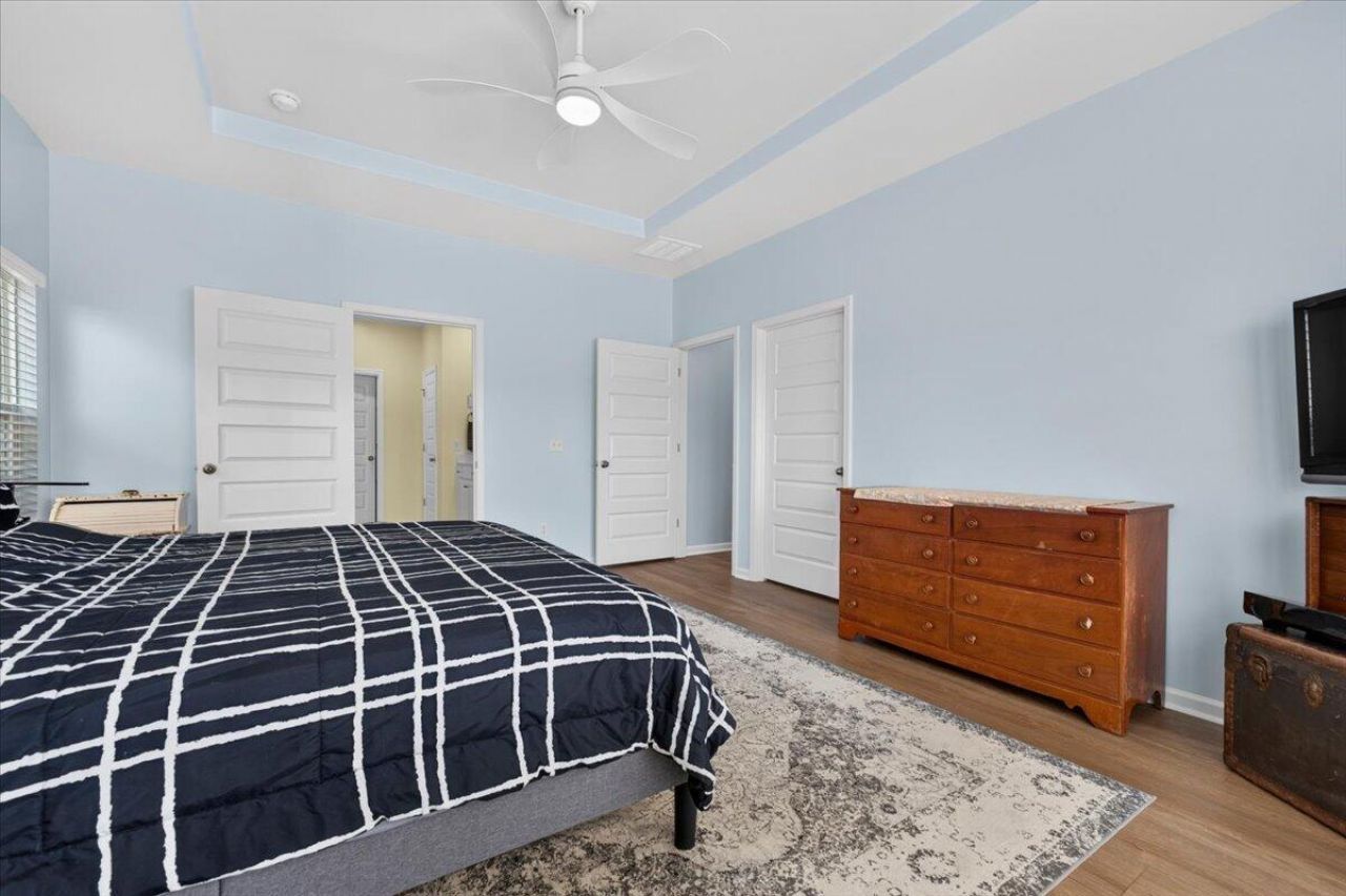 1028 Captain View Court Photo 36