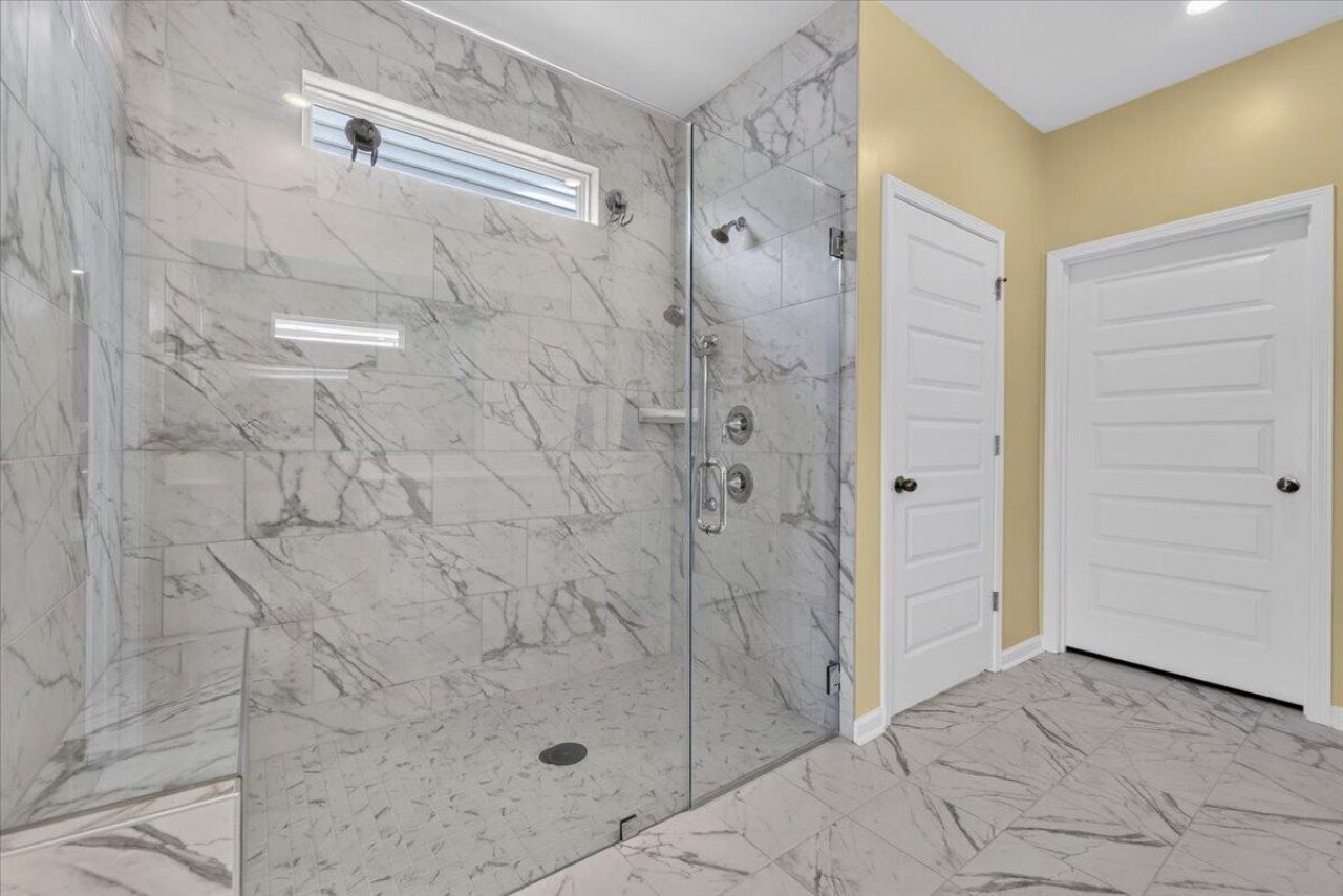 1028 Captain View Court Photo 40