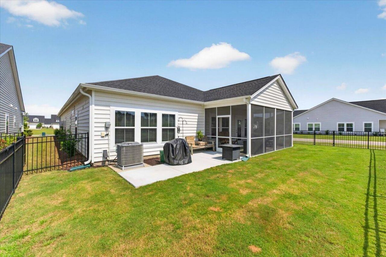 1028 Captain View Court Photo 44