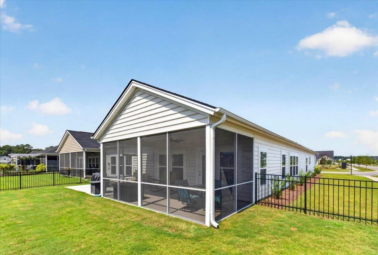 1028 Captain View Court Photo 46