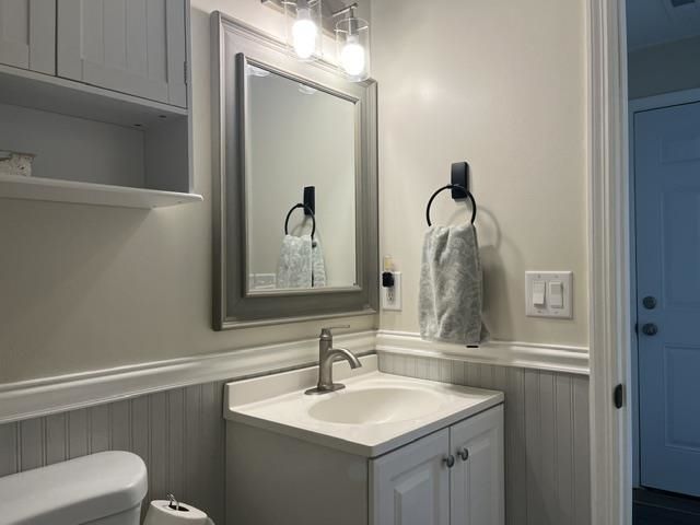 1880 Colony Dr. Photo 13