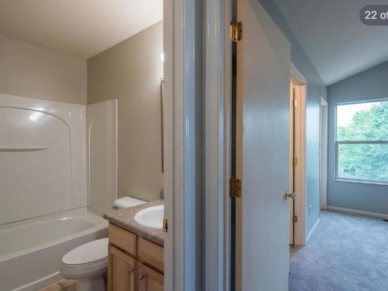 5499 Glenchester Drive , Galloway, OH 43119 Photo 17
