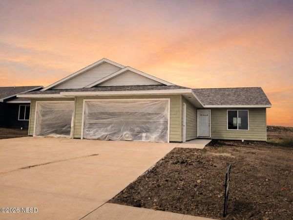 23 27TH STREET SW, Watertown, SD 57201