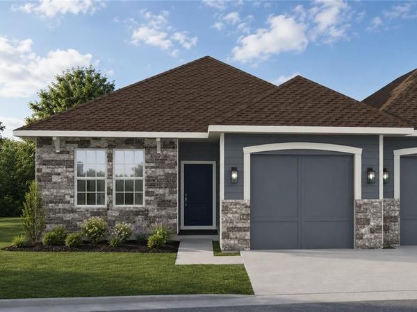 1902 Shellbark Street, Raymore, MO 64083