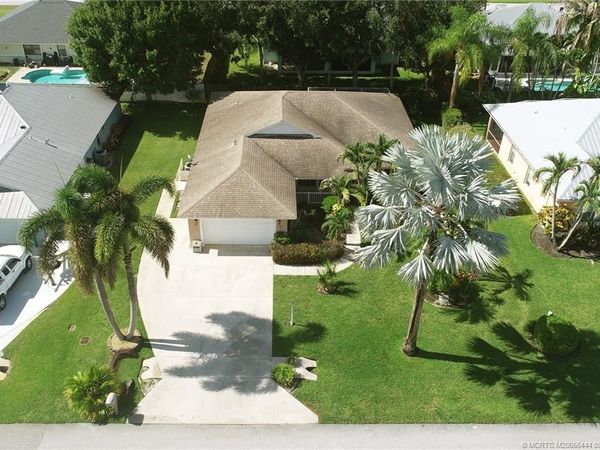 446 NE Vanda Terrado , Jensen Beach, FL 34957