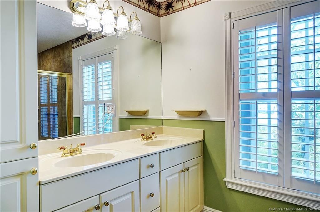 446 NE Vanda Terrado , Jensen Beach, FL 34957 Photo