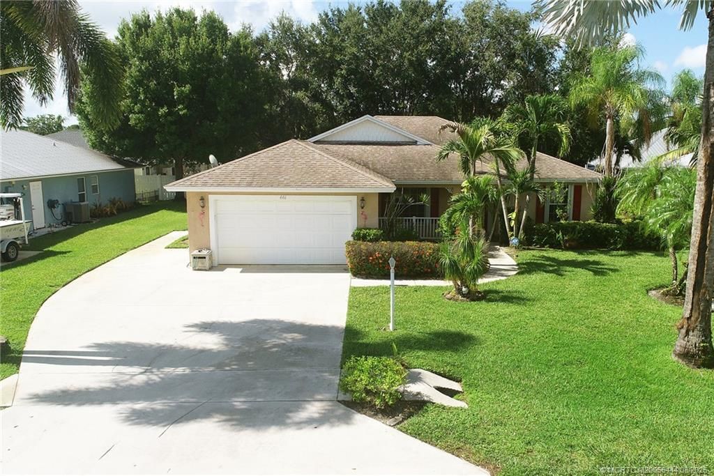 446 NE Vanda Terrado , Jensen Beach, FL 34957 Photo