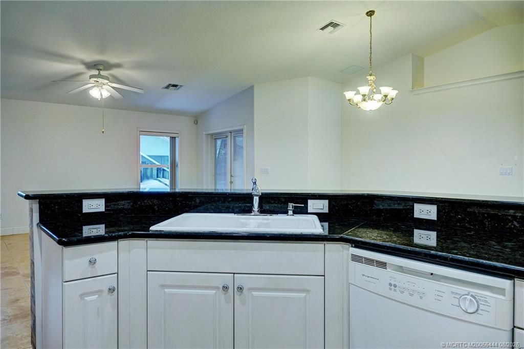 446 NE Vanda Terrado , Jensen Beach, FL 34957 Photo