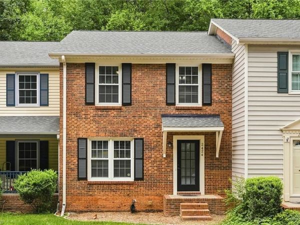 2424 Cottage Place, Greensboro, NC 27455