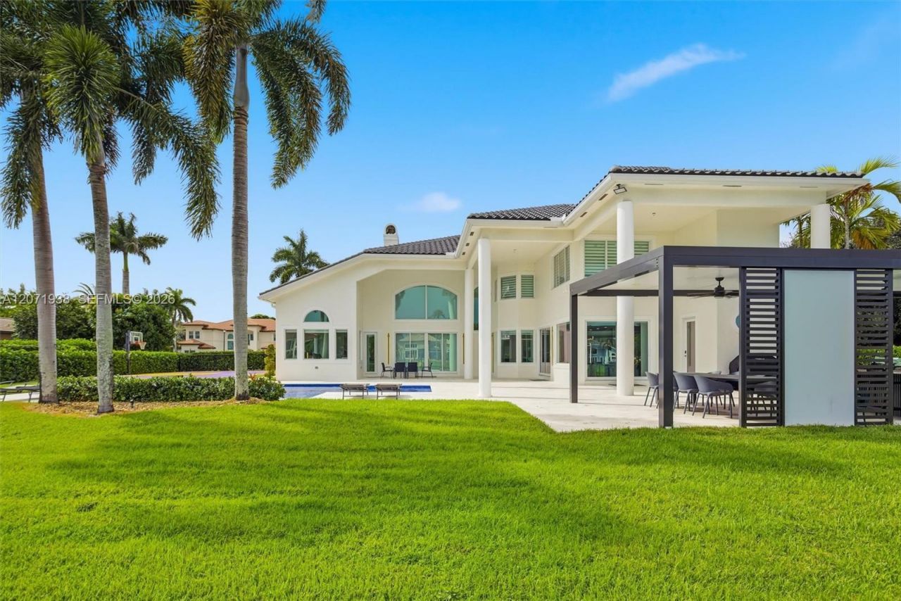 3526 Juniper Ln, Davie, FL 33330 Photo